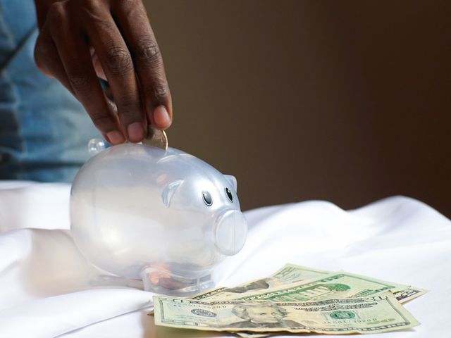 money%20in%20piggy%20bank
